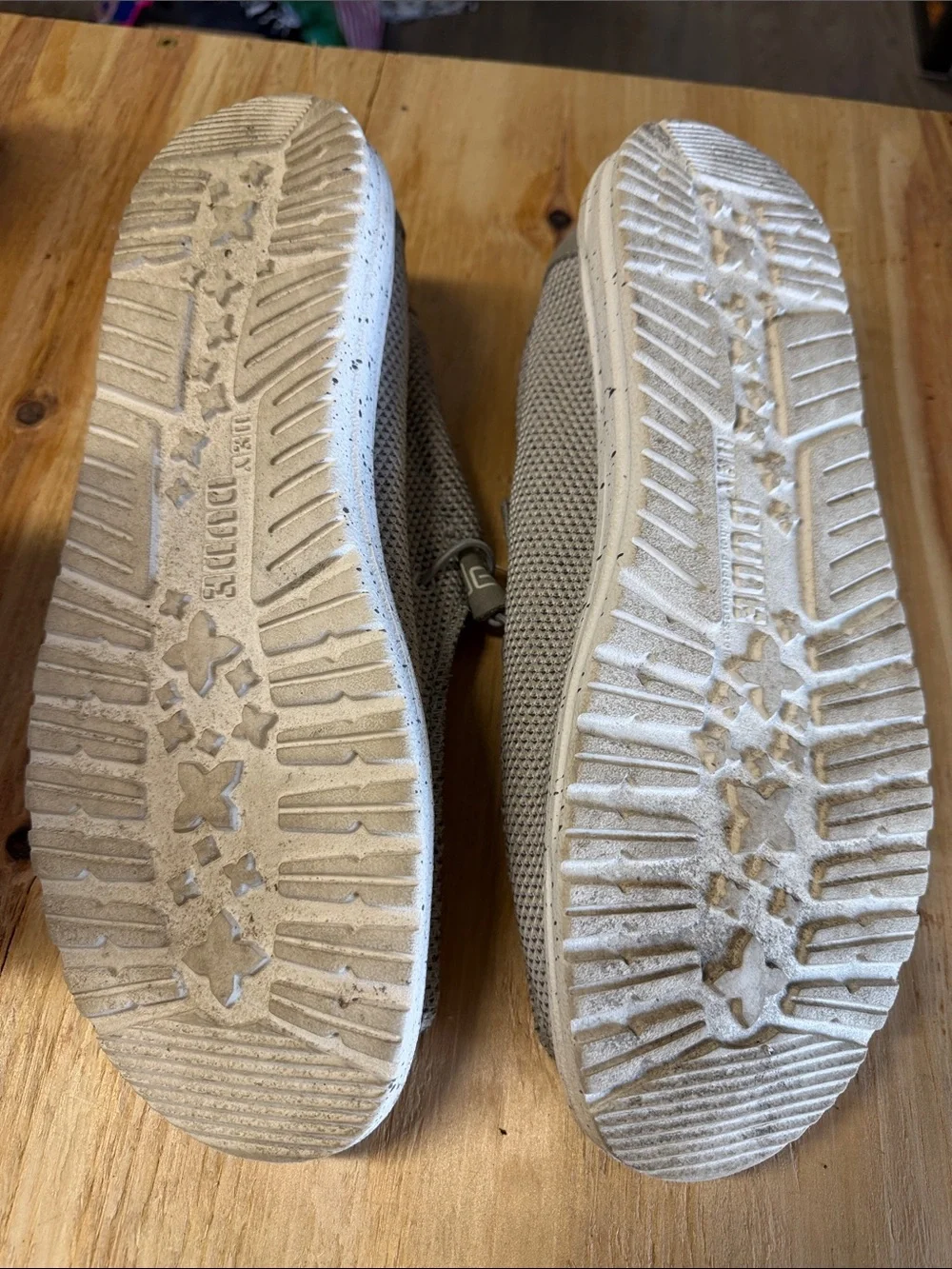 Hey Dude Mens Moccasins in Light Grey Knit